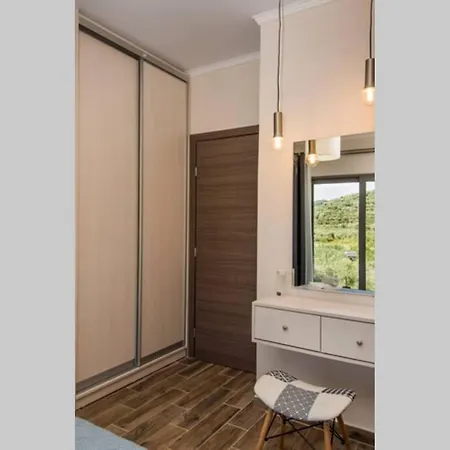 La Torre, Brand New Apartment *